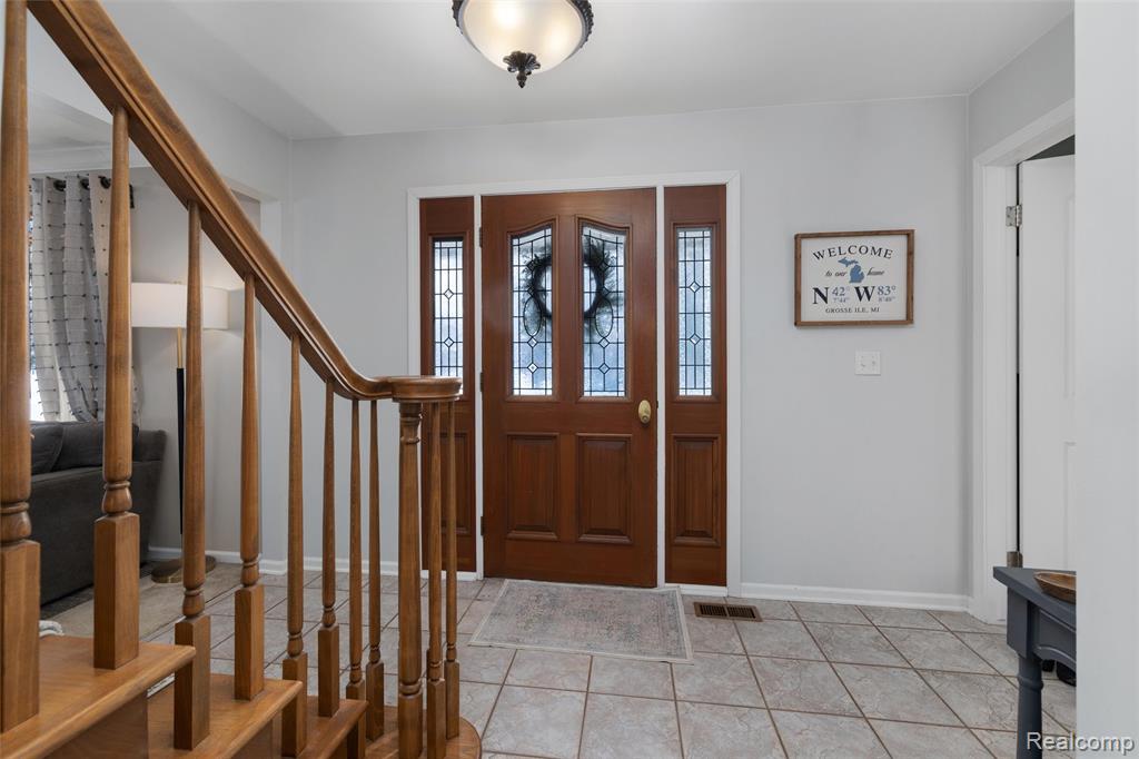 8374 Lasalle Court, Grosse Ile, MI 48138 — Photo 2