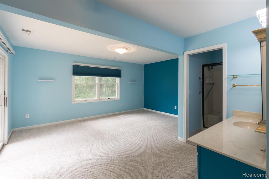 8629 MATHIAS Drive, 48, Grosse Ile, MI 48138 — Photo 14