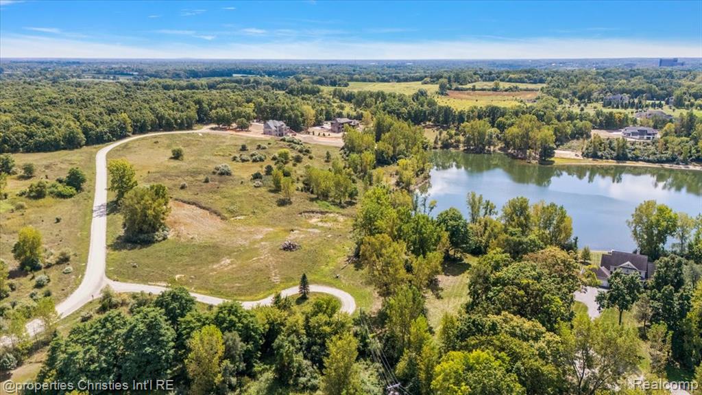 5664 Stone Valley Drive, Ann Arbor, MI 48105 — Photo 14