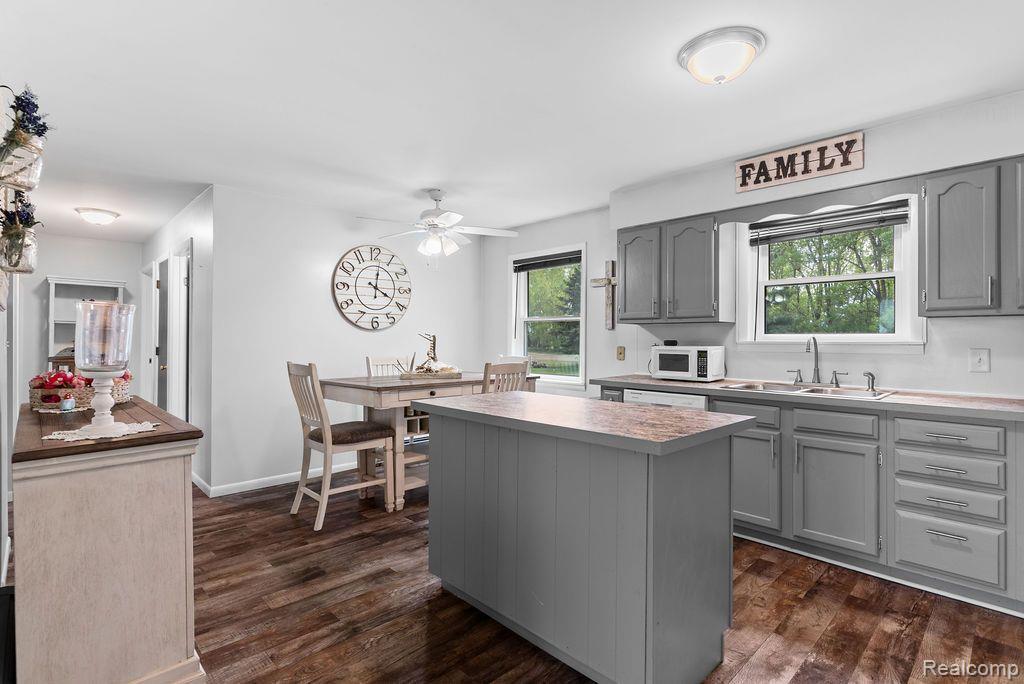19354 BUECHE Road, New Lothrop, MI 48460 — Photo 11