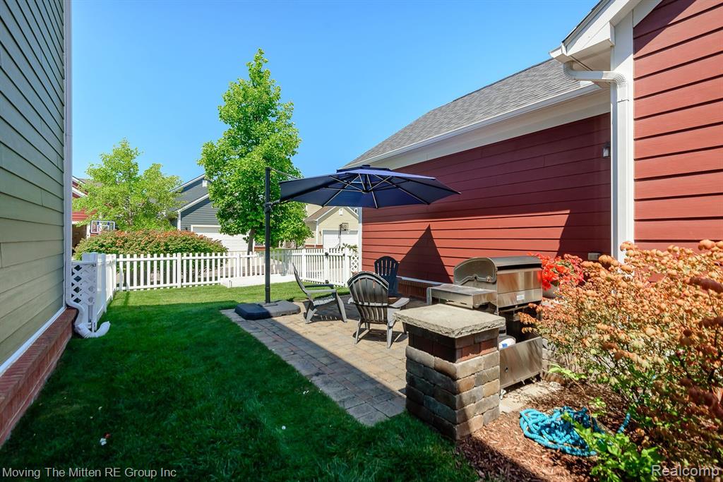 872 CONSTITUTION Street, Canton, MI 48188 — Photo 38