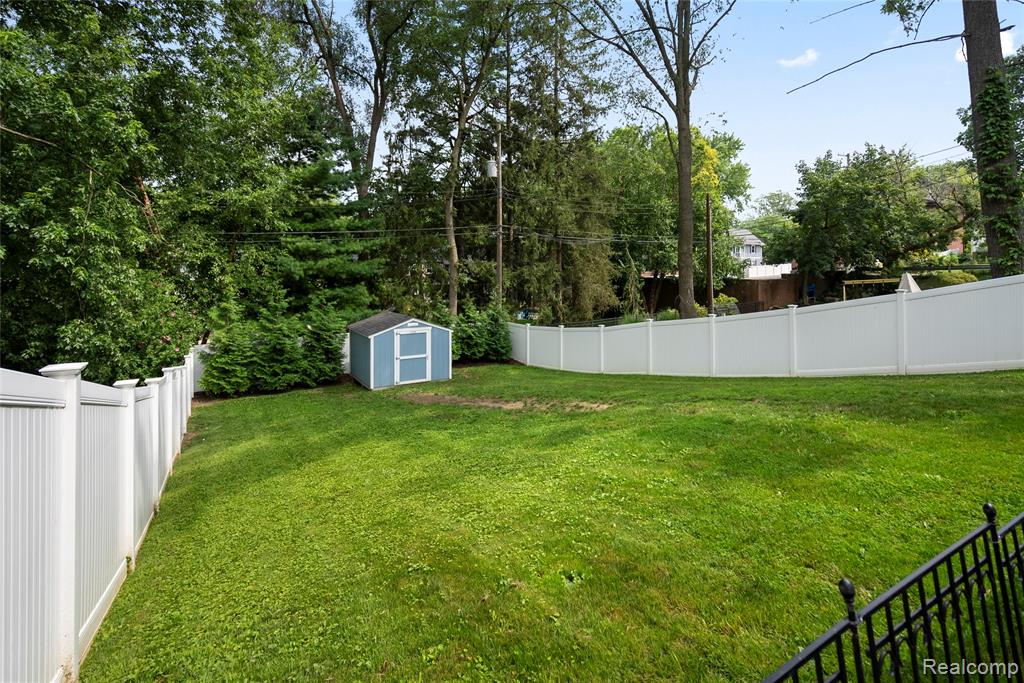 524 Ludlow Avenue, Rochester, MI 48307 — Photo 34