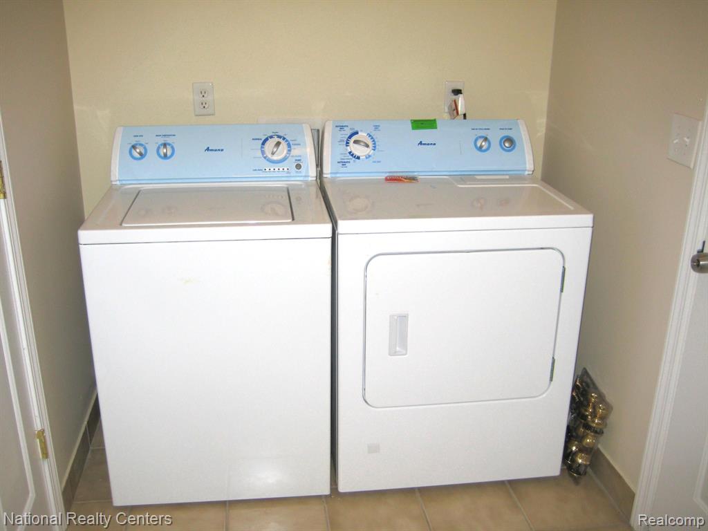 6927 Venus Dr., Troy, MI 48085 — Photo 9