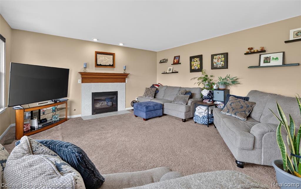 2088 Lochnayne Lane, Davison, MI 48423 — Photo 11