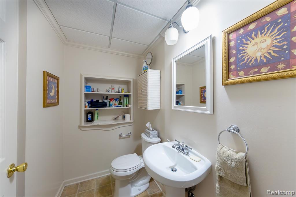 4475 Golf View Drive, Brighton, MI 48116 — Photo 27