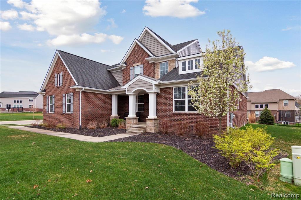 571 HUDSON Circle, South Lyon, MI 48178 — Photo 55