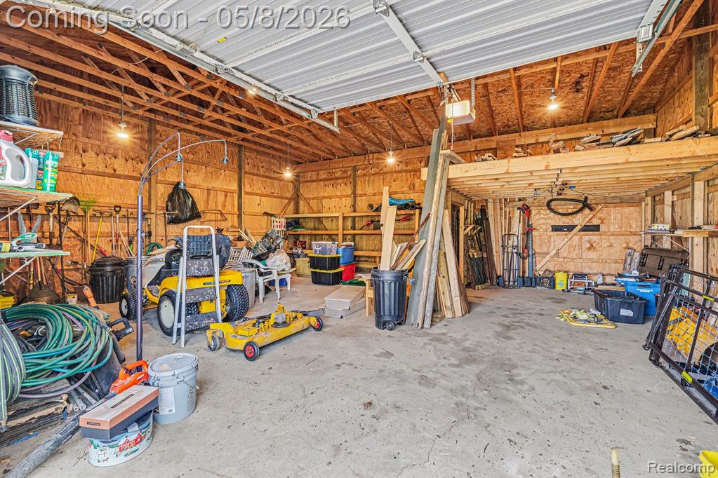 9277 Graytrax Road, Grand Blanc, MI 48439 — Photo 17