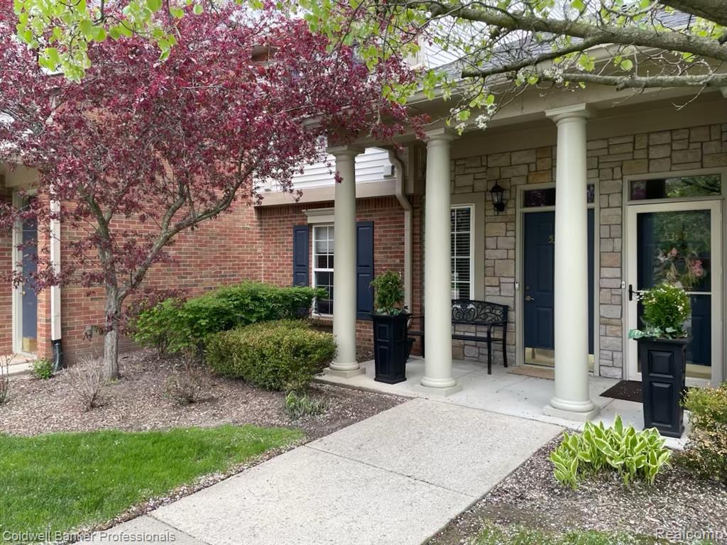 5349 Brookemonte Circle, Rochester, MI 48306 — Photo 3