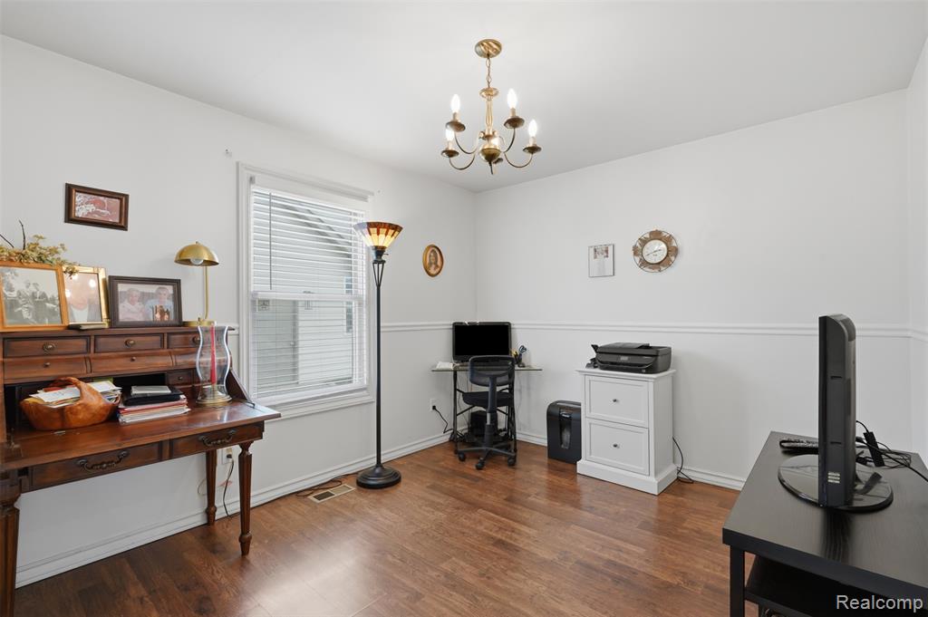 3477 Amber Oaks Drive, Howell, MI 48855 — Photo 19