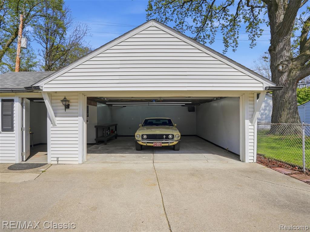 9116 Tecumseh Avenue, Redford, MI 48239 — Photo 36