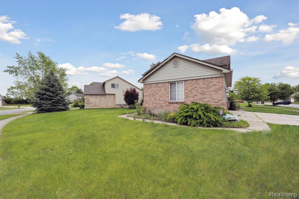 7366 MEADOW Lane, Ypsilanti, MI 48197 — Photo 51