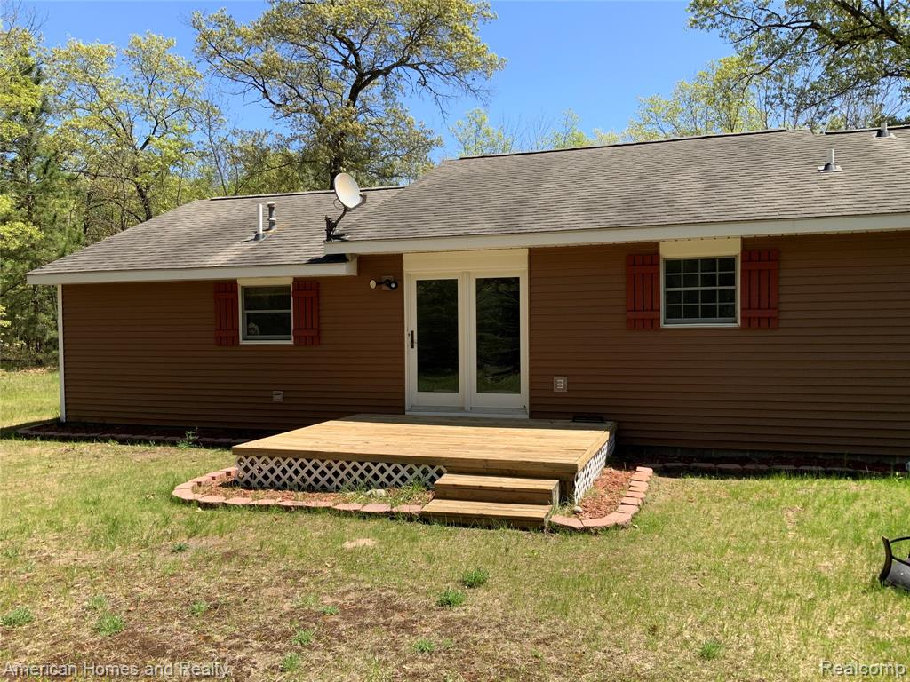 7395 Crestwood Drive, Oscoda, MI 48750 — Photo 15