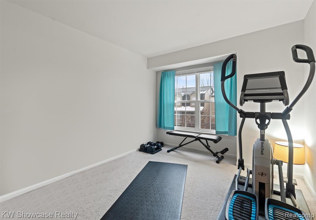 614 Napa Valley Drive, Milford, MI 48381 — Photo 21