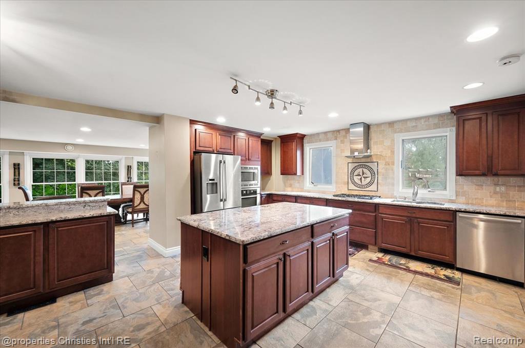 47133 W 9 Mile Road, Novi, MI — Photo 15
