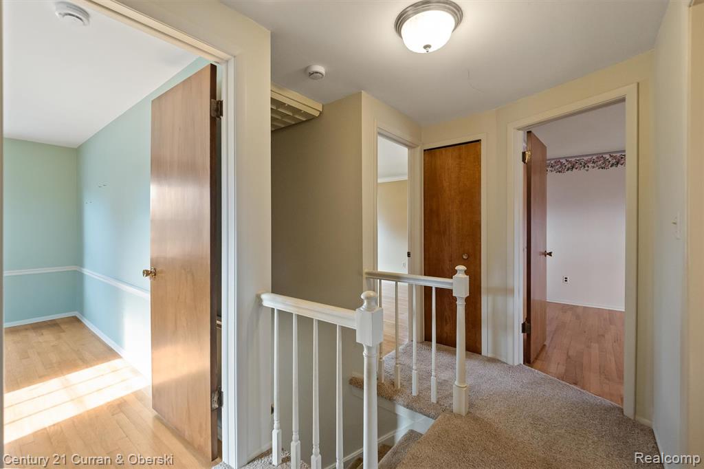 19419 Coachwood Road, Riverview, MI 48193 — Photo 25