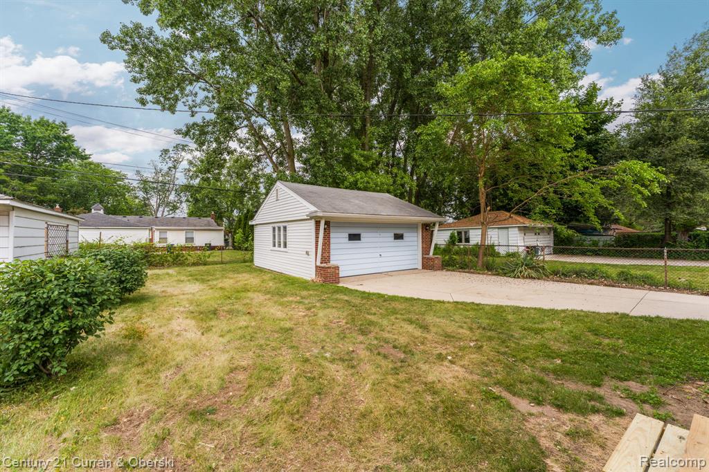 9077 Riverview Avenue, Redford, MI 48239 — Photo 37