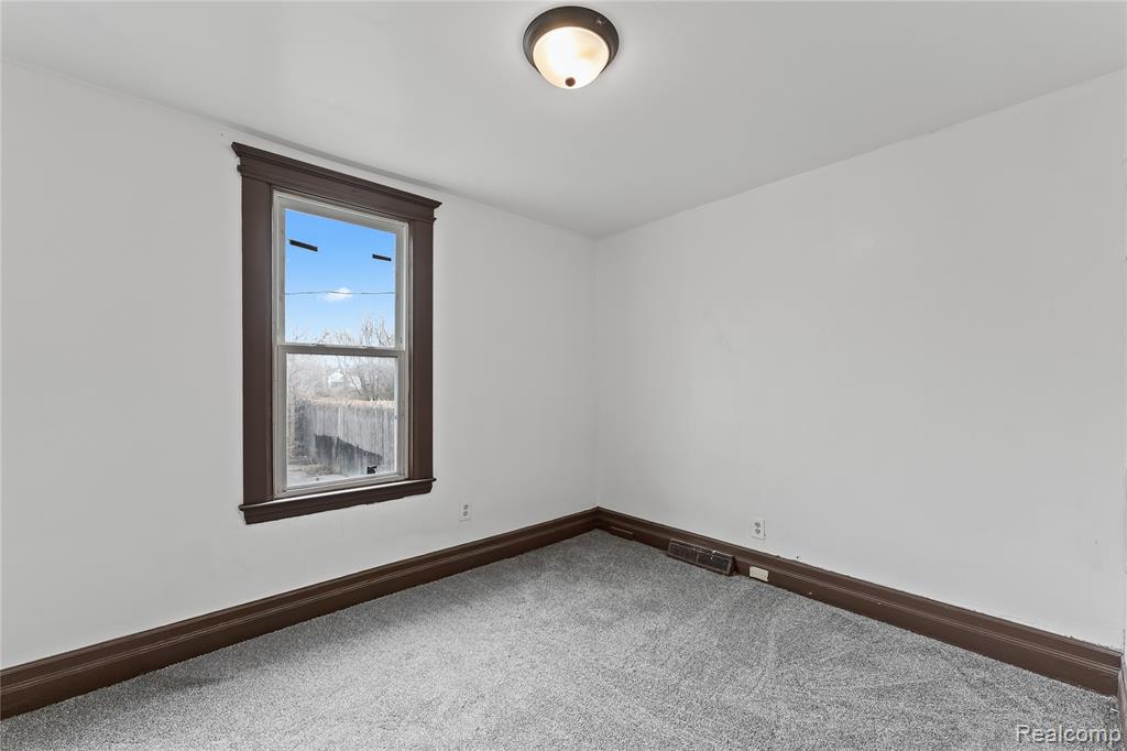 5808 McClellan Street, Detroit, MI 48213 — Photo 17