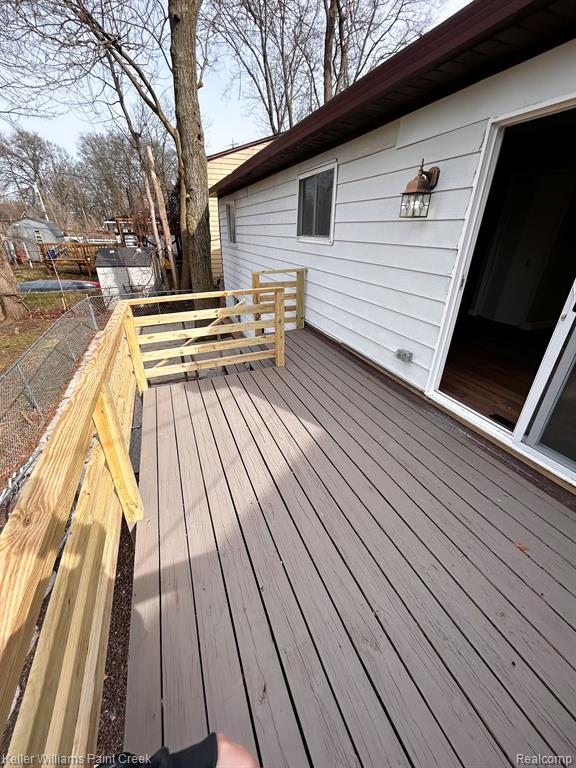 5832 OPALINE Drive, Waterford, MI 48327 — Photo 29
