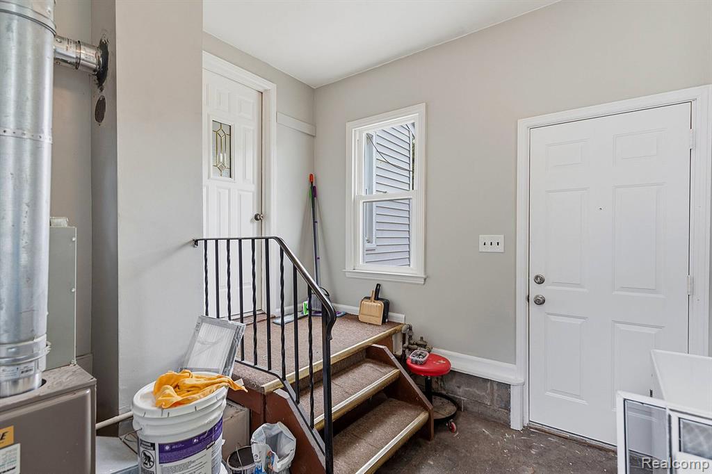 77 Huron Avenue, Mount Clemens, MI 48043 — Photo 18