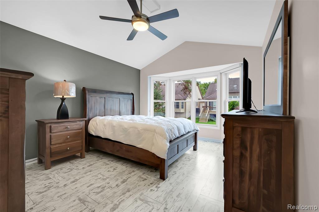 5729 Windspirit Court, 36, Waterford, MI 48327 — Photo 19