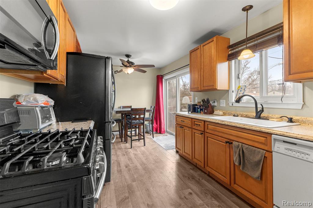 8781 Nottingham Drive, Ypsilanti, MI 48198 — Photo 18