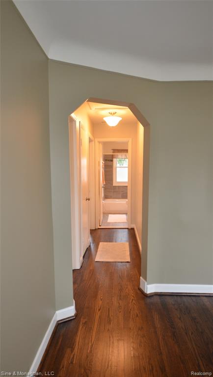 421 W Kalama Avenue S, Madison Heights, MI 48071 — Photo 17