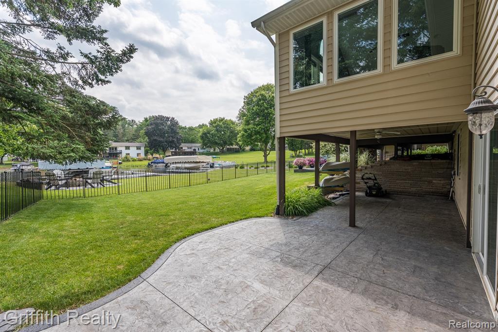 1158 Camelot Drive, Pinckney, MI 48169 — Photo 19