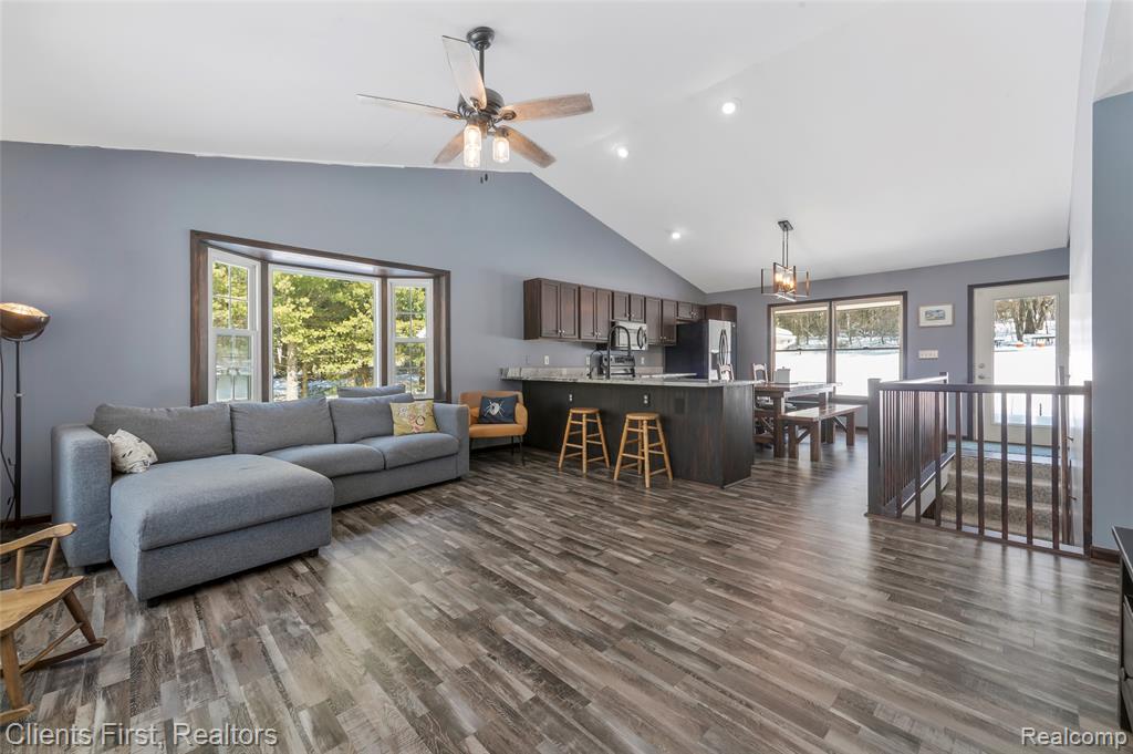270 N Hurd Road, Ortonville, MI 48462 — Photo 5