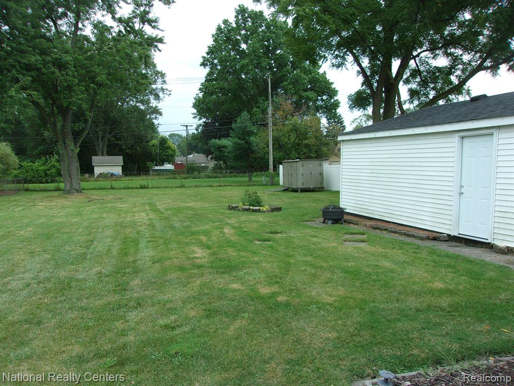 5856 HENRY RUFF Road, Garden City, MI — Photo 7