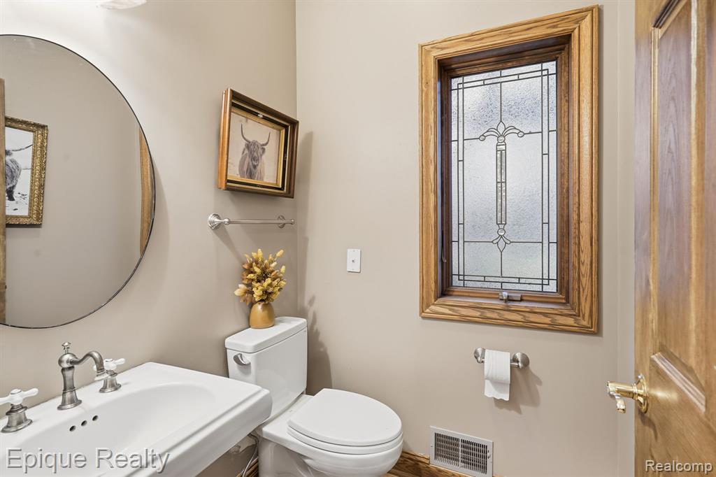 1 Chelsea Court, Metamora, MI 48455 — Photo 12