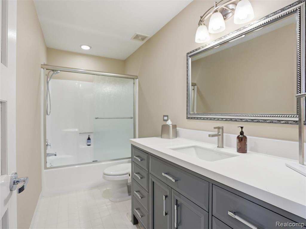 4965 Grover Drive, Brighton, MI 48116 — Photo 33