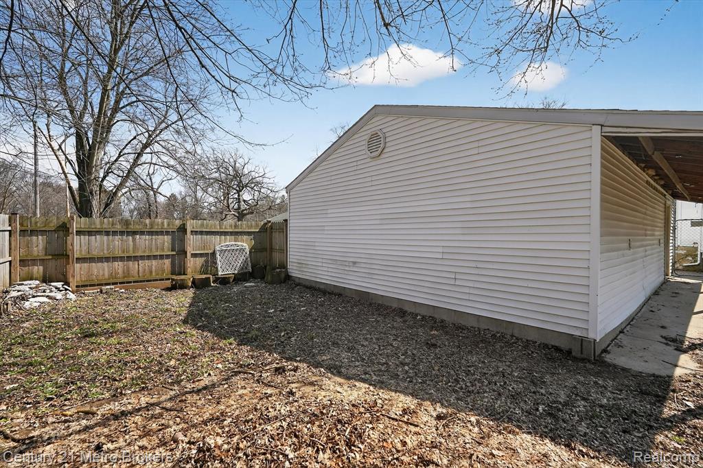 5501 Potter Road, Flint, MI 48506 — Photo 43