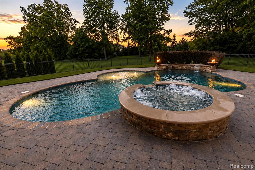 24935 Ravine Drive, South Lyon, MI 48178 — Photo 44