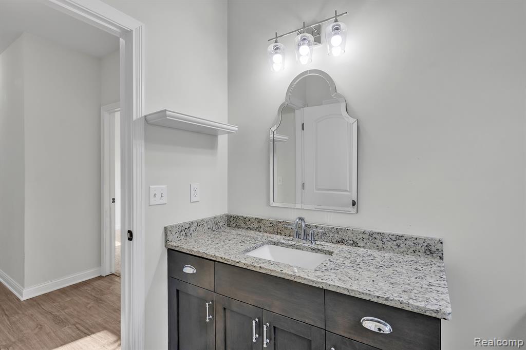 8185 Hidden Cove Court, Grand Blanc, MI 48439 — Photo 29