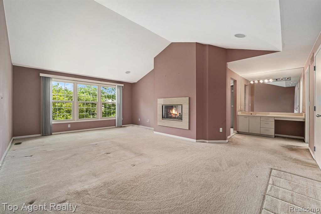 7369 Danbury Drive, West Bloomfield, MI — Photo 20