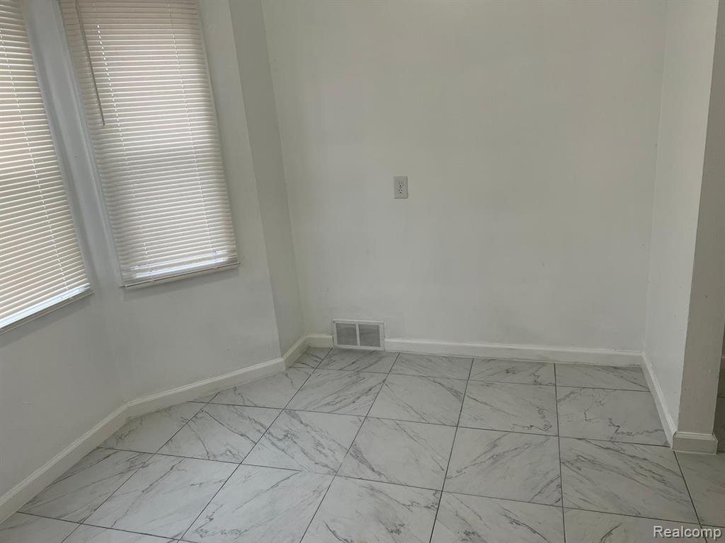 8279 Greenlawn Street, Detroit, MI 48204 — Photo 5