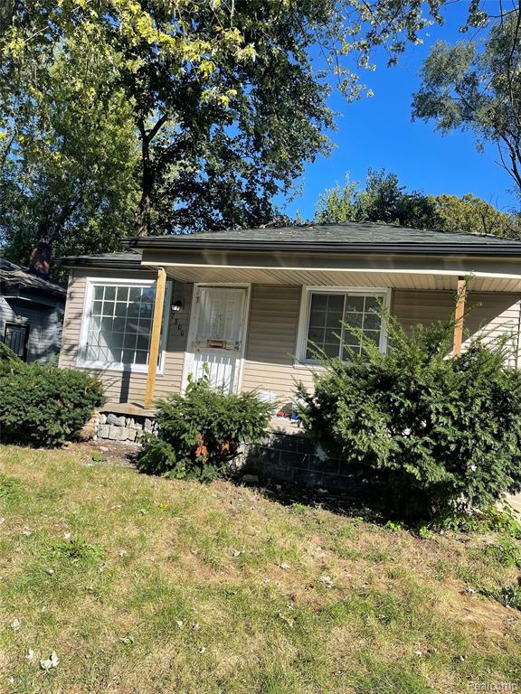 7800 Rutland Street, Detroit, MI 48228 — front exterior