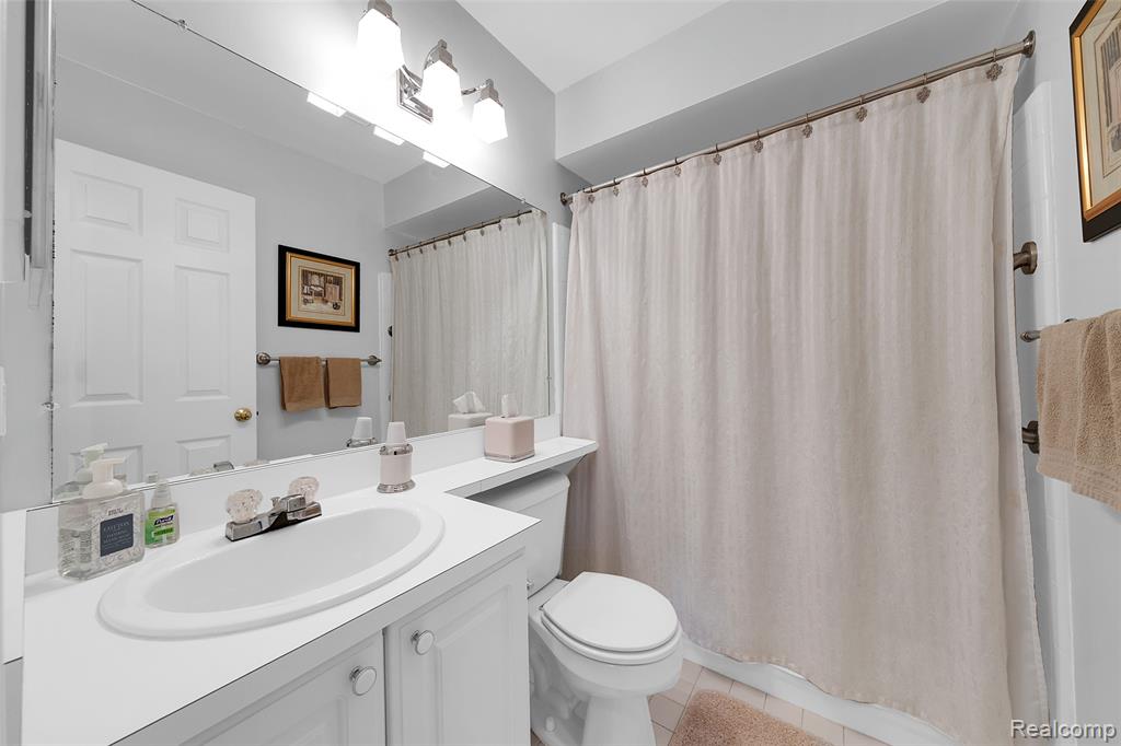 48391 Seawind Court, Shelby Twp, MI 48315 — Photo 6