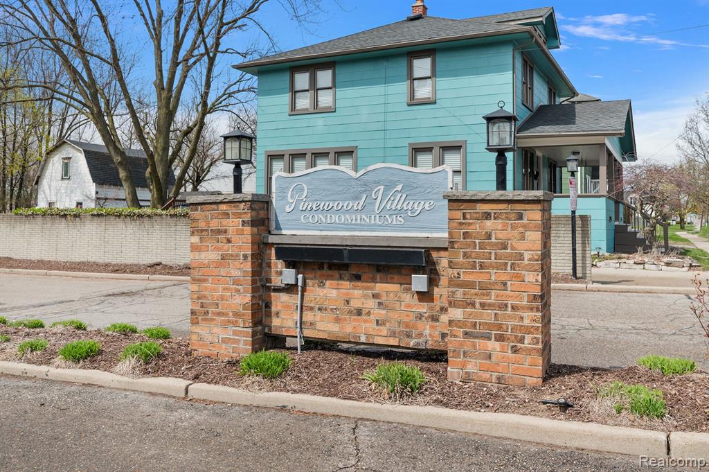 243 Pinewood Circle, Plymouth, MI 48170 — Photo 30