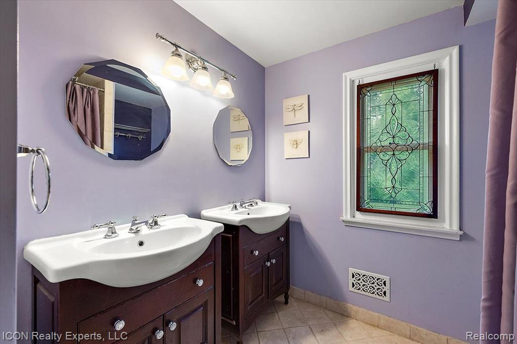 746 Birch Tree Lane, Rochester Hills, MI 48306 — Photo 51
