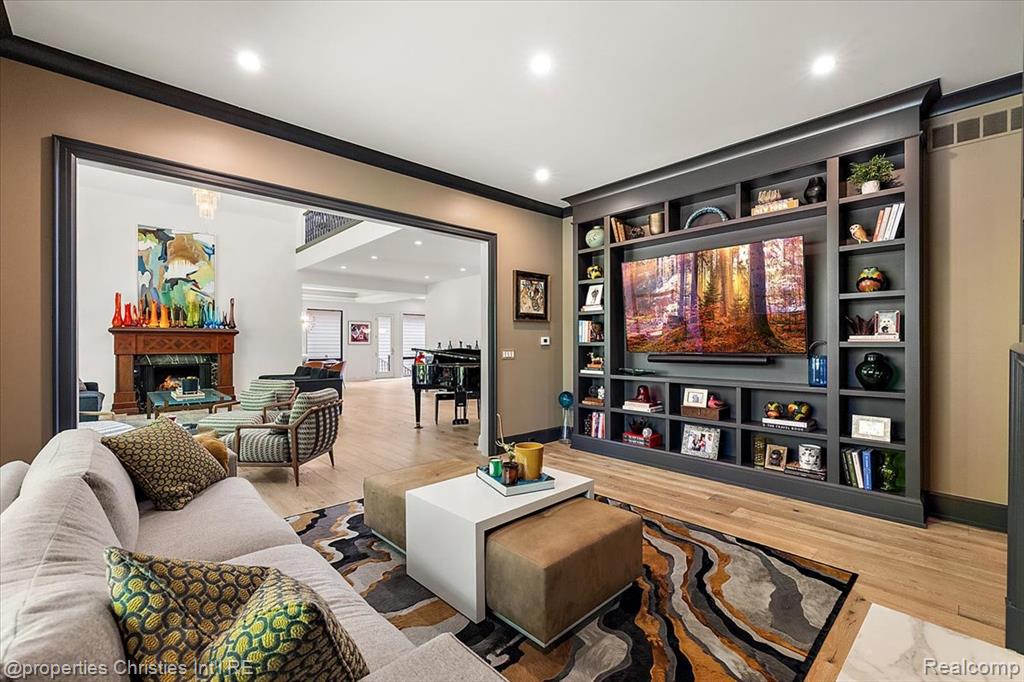 40 Scenic Oaks Drive N, Bloomfield Hills, MI 48304 — Photo 12