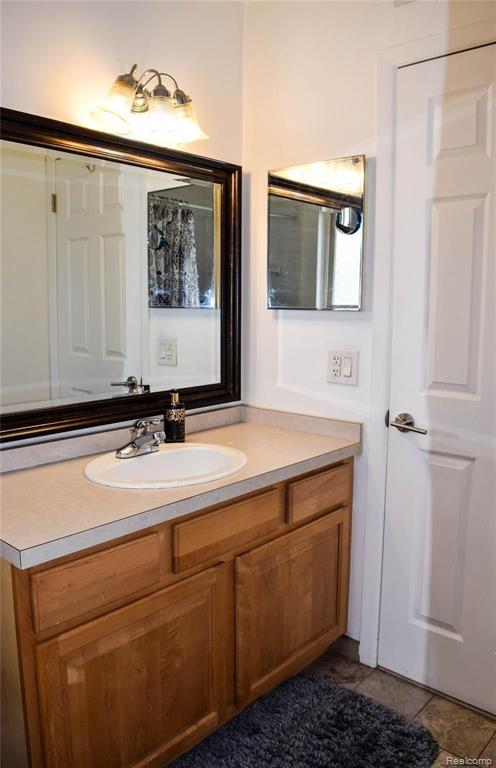 9960 ALLEN POINTE Drive, Allen Park, MI 48101 — Photo 25