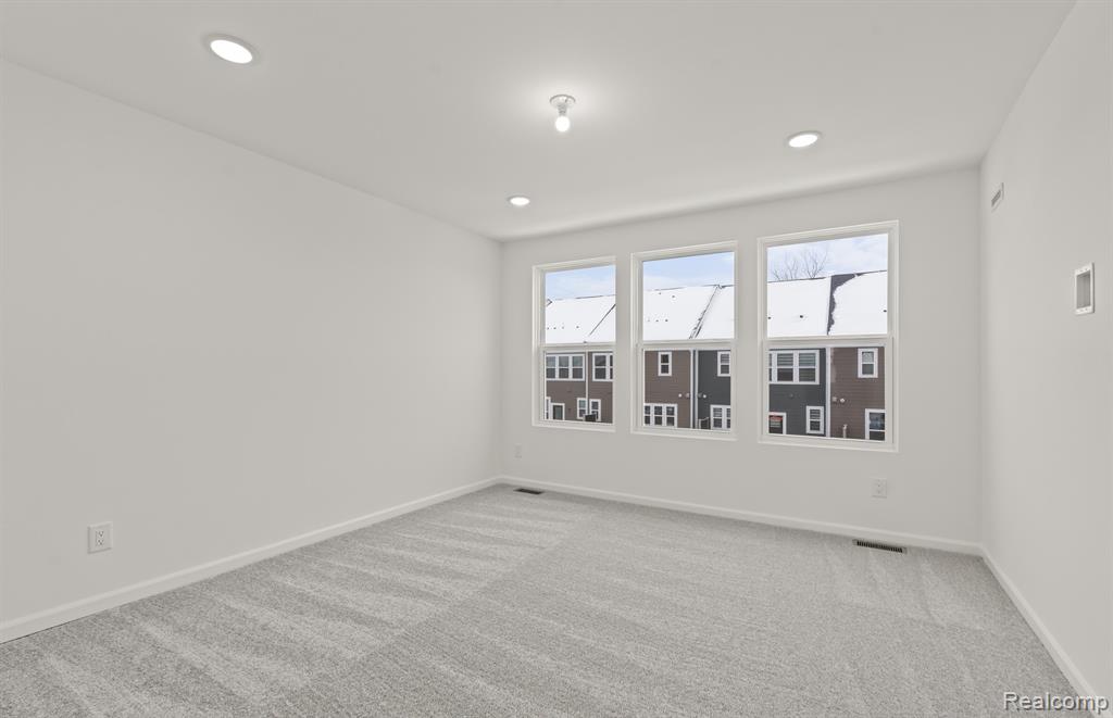 42905 Atwood Avenue, Novi, MI — Photo 18