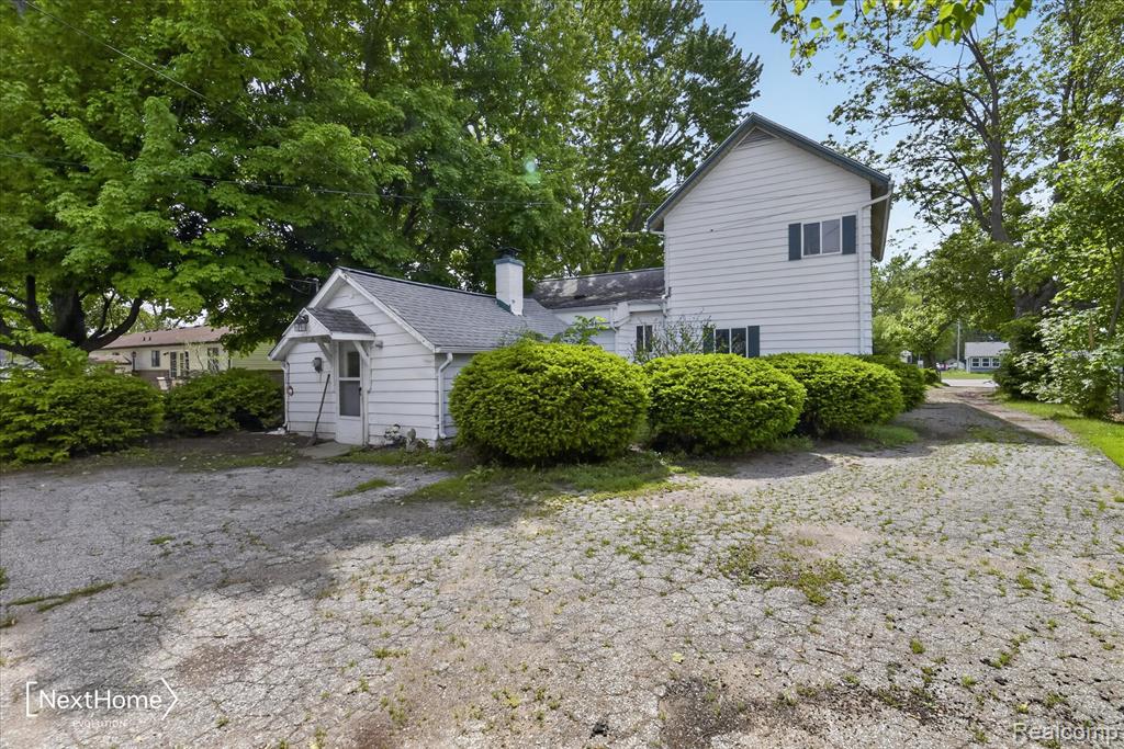 783 E Huron River Drive, Van Buren, MI 48111 — Photo 5