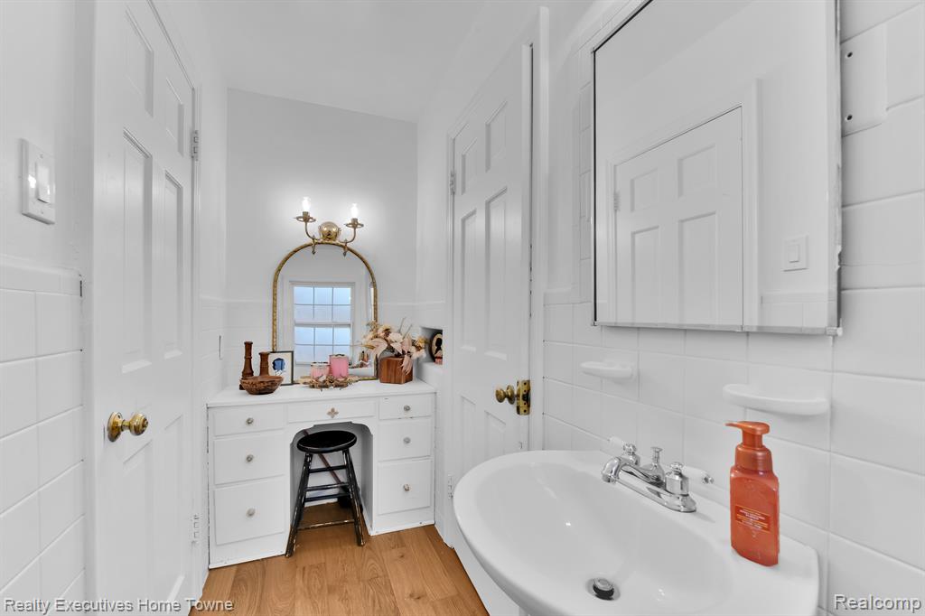 4395 GRATIOT Avenue, Fort Gratiot, MI 48059 — Photo 8