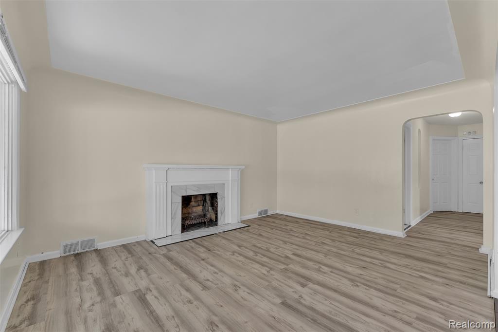8310 Sirron Street, Detroit, MI 48234 — Photo 9