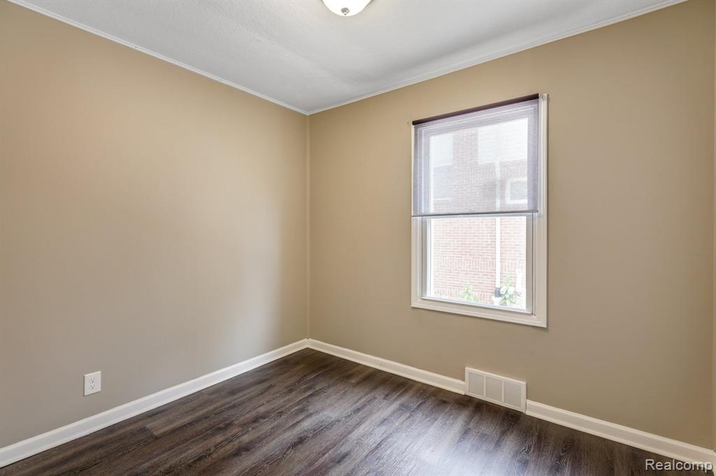811 HUMPHREY Avenue, Birmingham, MI 48009 — Photo 14