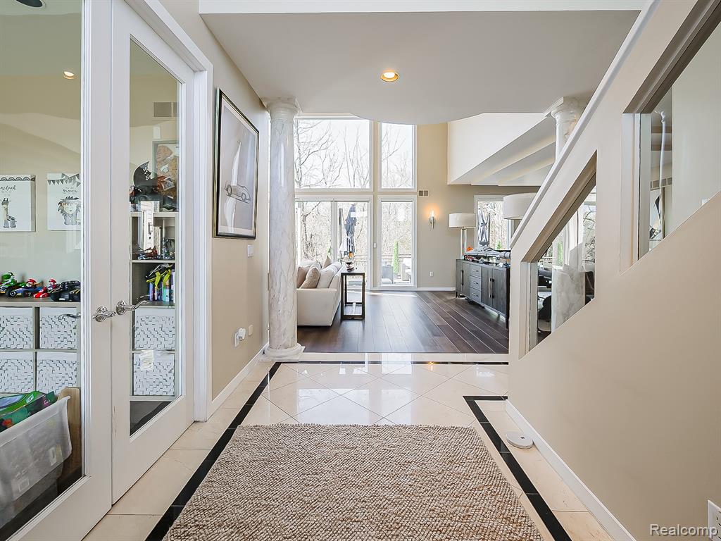 6310 Branford Drive, West Bloomfield, MI — Photo 3