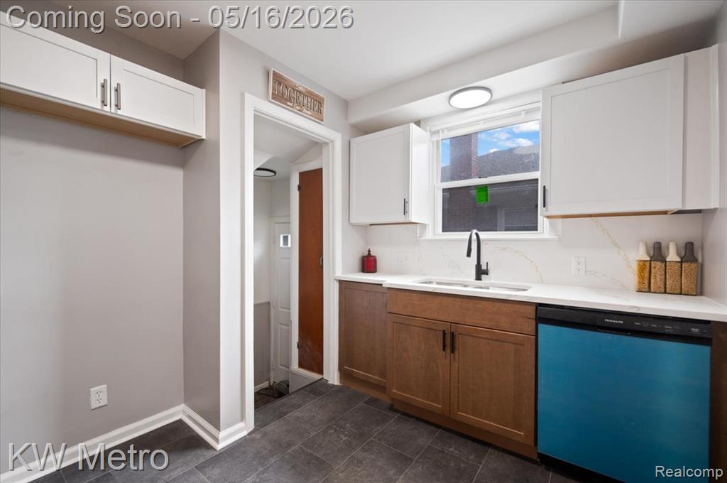 654 Kings Highway, Lincoln Park, MI 48146 — Photo 12