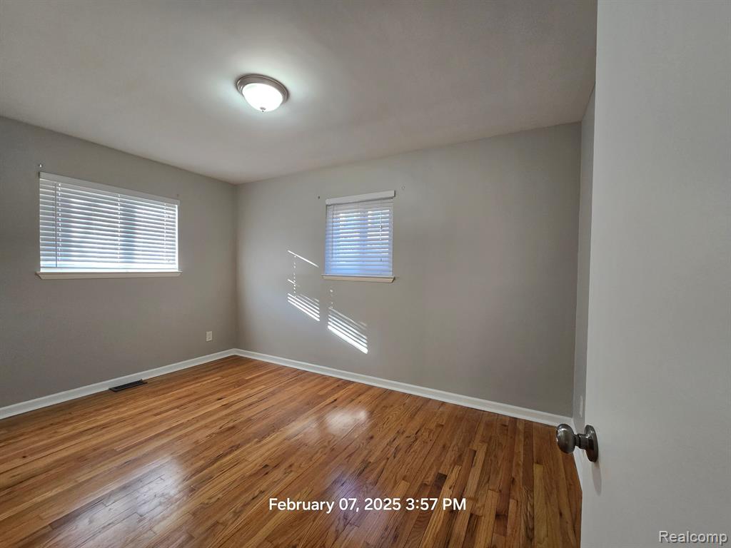 6452 ROCKDALE, Dearborn Heights, MI 48127 — Photo 4
